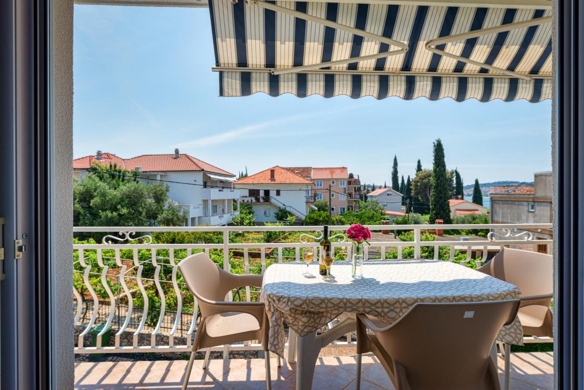 Villa Daniela Trogir Exteriör bild